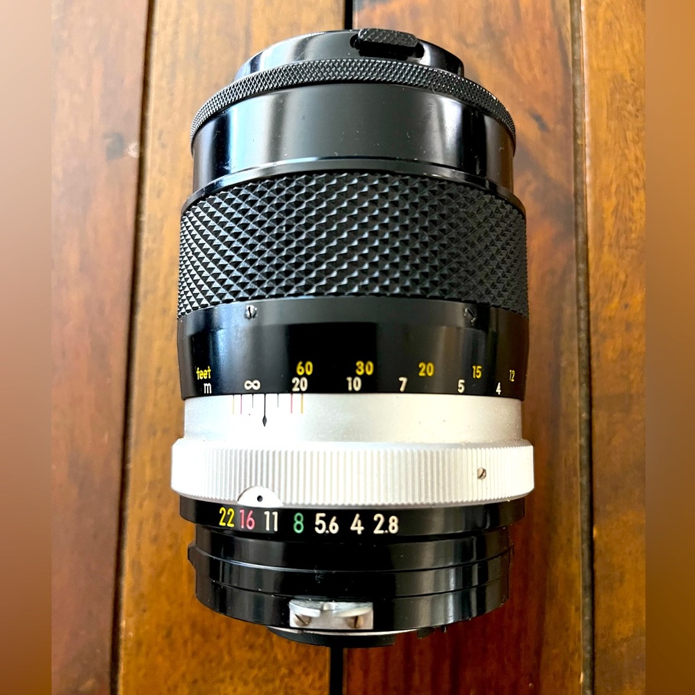 Nikon Nikkor-Q Auto 135mm Lense